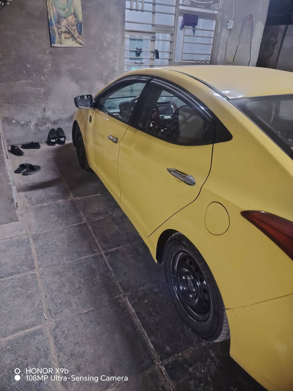 السلام عليكم للبيع موديل 2013 وارد امريكي حادث أمريكا جاملغ وشوية من البنيد وبل عراق شبر بل هلال الخلفي المكينة 1800السياره فول عدة البصمة السعر 90وبيهة مجال  مكان بغداد النهروان ***********
