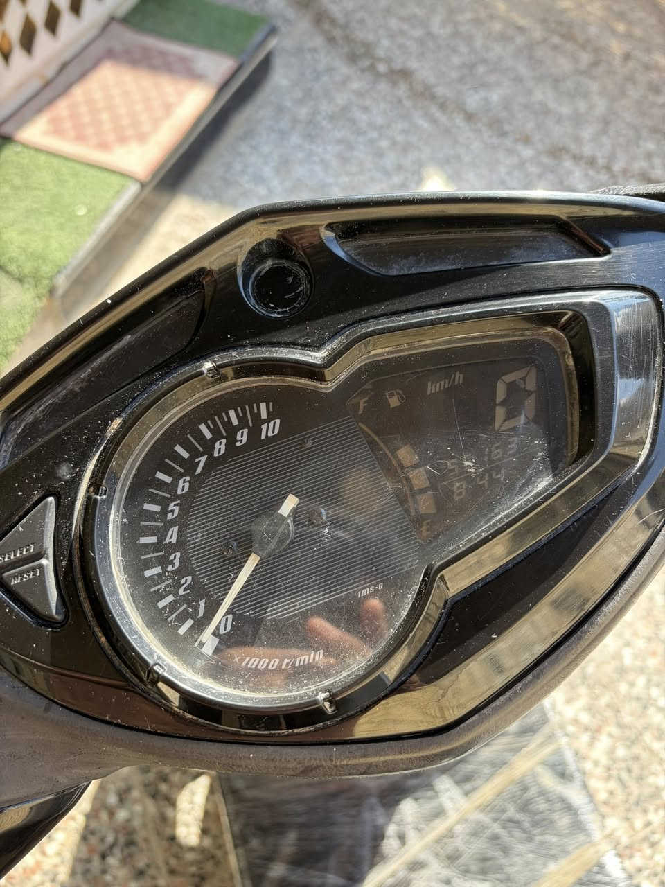 سكن لد حديث نوزل وارد كوري دراجة نضيفة ما ناقصهة شي كهربائي كلة شغالة مكينة نضيفة كلة دهن امزويل كفالة من السرقة و الاصوليات السعر 1100 وبيهة مجال بسيط مكاني بغداد الامين الثانية ***********
