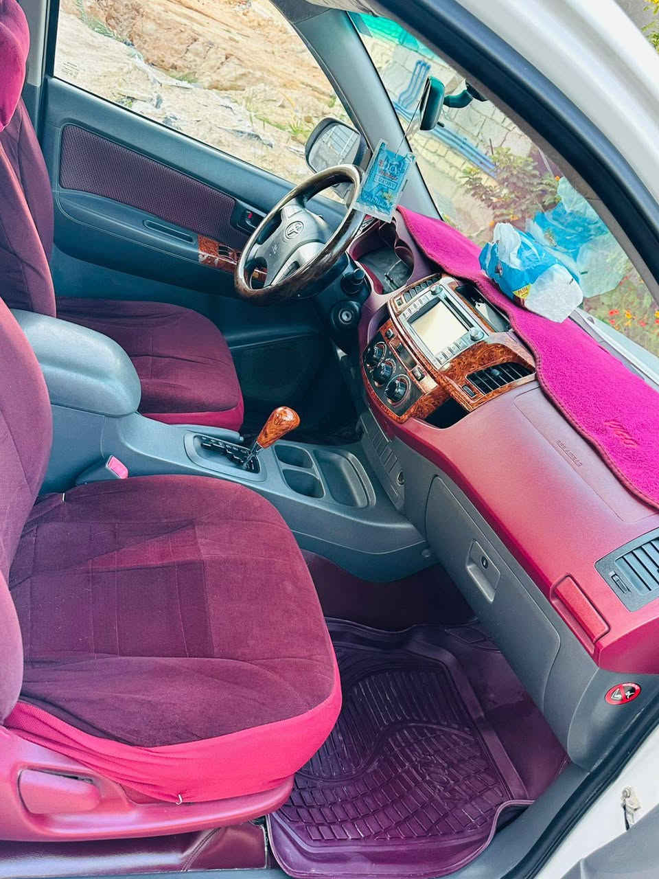 سلام عليكم سياره البيع موديل 14مكفوله كفاله عامه  رقم بابل نكليزي السياره جديداحله من الصوره السياره بل كوفه مدور ثاني يوم السعر 235وبه مجال ***********
