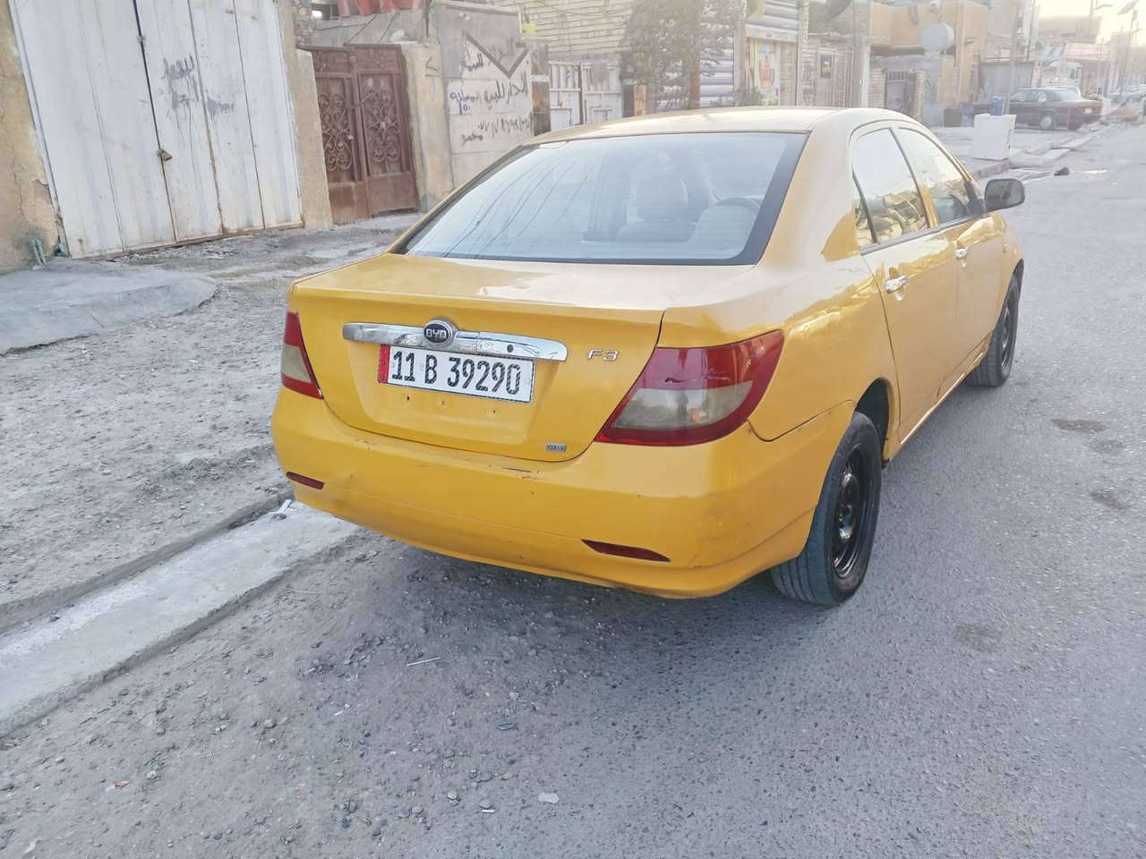 بي واي دي للبيع موديل 2011 رقم بغداد باسمي مصفره هيئه وغرامات مكينه كير جدد مصبوغه حزام اثر جراد فقط لاضربه ولاتبديل تخم تاير صدر خلفي أمامي جديد السعر 38 وبيها مجال ***********
