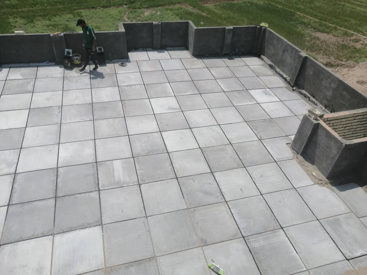 مستمرون في أعمالنا الشتايكر ول تزفيت الاسطح واعادت الماستك نعمل في بغداد كربلاء والنجف و الحله وباقي محافضات العراق التواصل علا الرقم ***********
