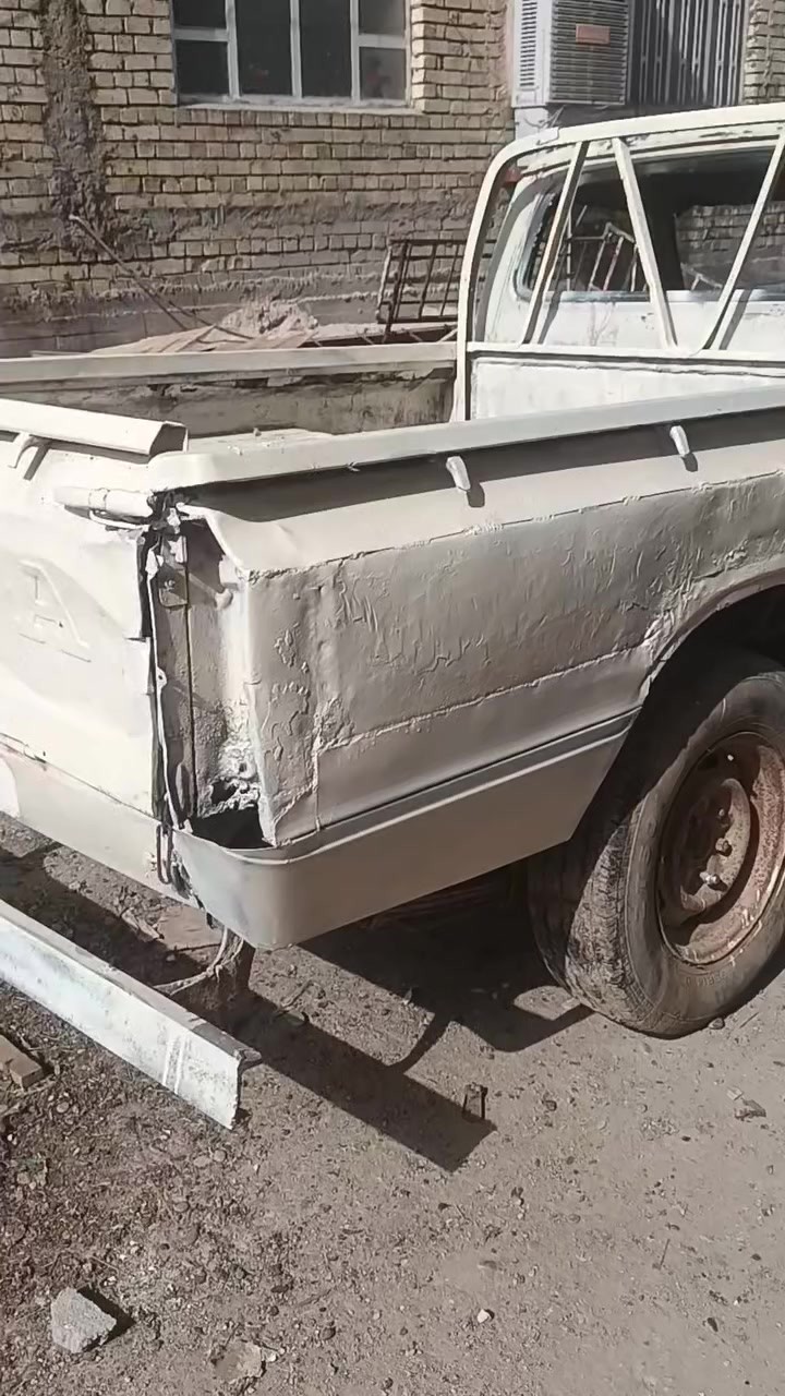 السلام عليكم
تيوتا بيكم ١٩٨٠ للبيع رقم امبار صاحب شرعي 

سعرها ٦ أوراق وبيها مجال وترهم

تسقيط
رقمي
***********
