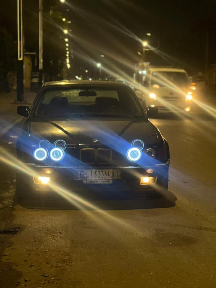 السلام عليكم من رخصة الادمن 700 للبيع مكان السياره بصره رقم السياره قادسيه شرط تحويل 
مكينه مفتوح 
1حداده جديده
2مكينه وكير مكفول
3 منظومة بانزين جديده + نوزل جديد بلك جديد فيتبم جديد تانكي جديد
4 منظومة ماء جديد+ راديتر جديد جاينات جديد ولف حماوة جديد 
5 فلنجات جديد + دسكات جديد
6 كاردن جديد
7 تخم تاير جديد
8 باتري جديد
9 جامه اماميه جديده
10 كهربائيات شغاله
11 سنتر لك جديد + ابطالة كله جديد حت الصندوق يقفل
12 كيجات كله شغاله كيلو متر رون حماوه كيج البانزين شغال بس الطوافه عاطله
صورت السياره ع وصخه ما غاسله والله كشرته حلوه بس يحتاجله بوليش 
السياره بيه درايم شفتات تعبانه تصليحهن عليه يعني انزل من السعر 
مكان السياره البصره المعقل
السعر 40 وينزل من سعره التصليح والغرامات
***********
اتصل وانه بخدمتك او راسل واتساب وتدلل
