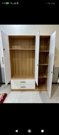 ٣ باب • عرض متر ونص • عمق ٥٠ سم
