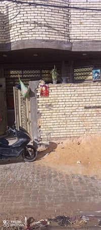 دار للبيع • شارع ابو الدهن • ١٠٠م