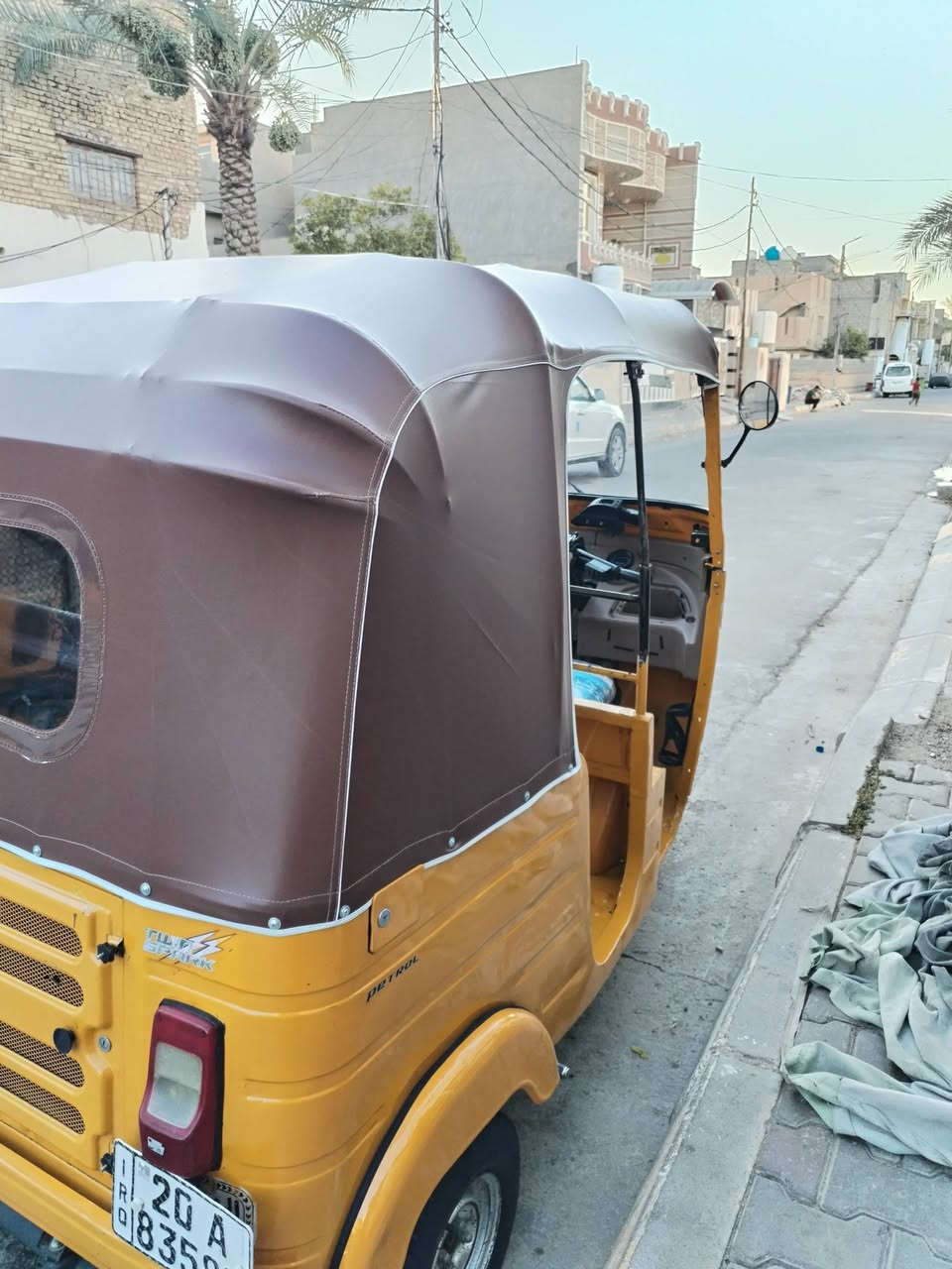 تكتك 20للبيع نضيفة بيها ضربة بالصفحة ومعمرة كاملة لوحات انكليزي سنويه باسمي تحويل ثاني يوم الشراي يتصل ع رقم***********

