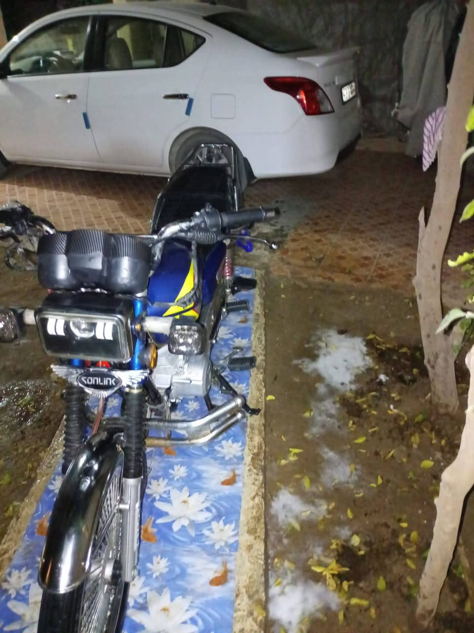 السلام عليكم دراجه للبيع تايكر 4كير موديل 2025دراجة نضيفة خير من الله السعر 680وبيهة مجال العنوان ديالى جديدة الشط الرقم ***********
