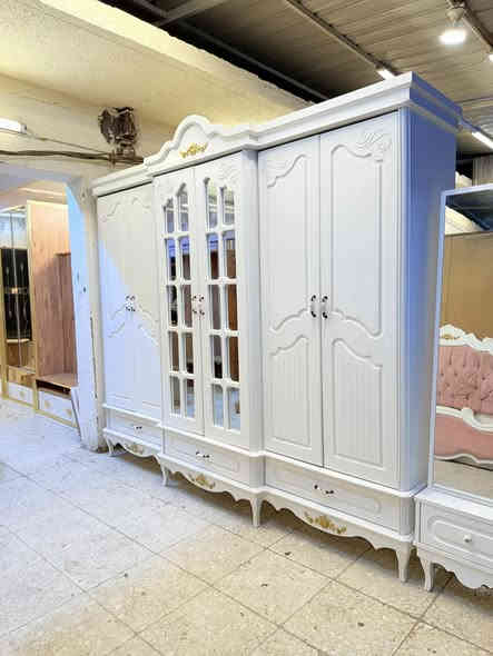 غرفة نوم مُستخدم أخو الجديد نظافة 90 شد ونقل مجاني بغداد واتساب راسلونة وتدللون ***********
