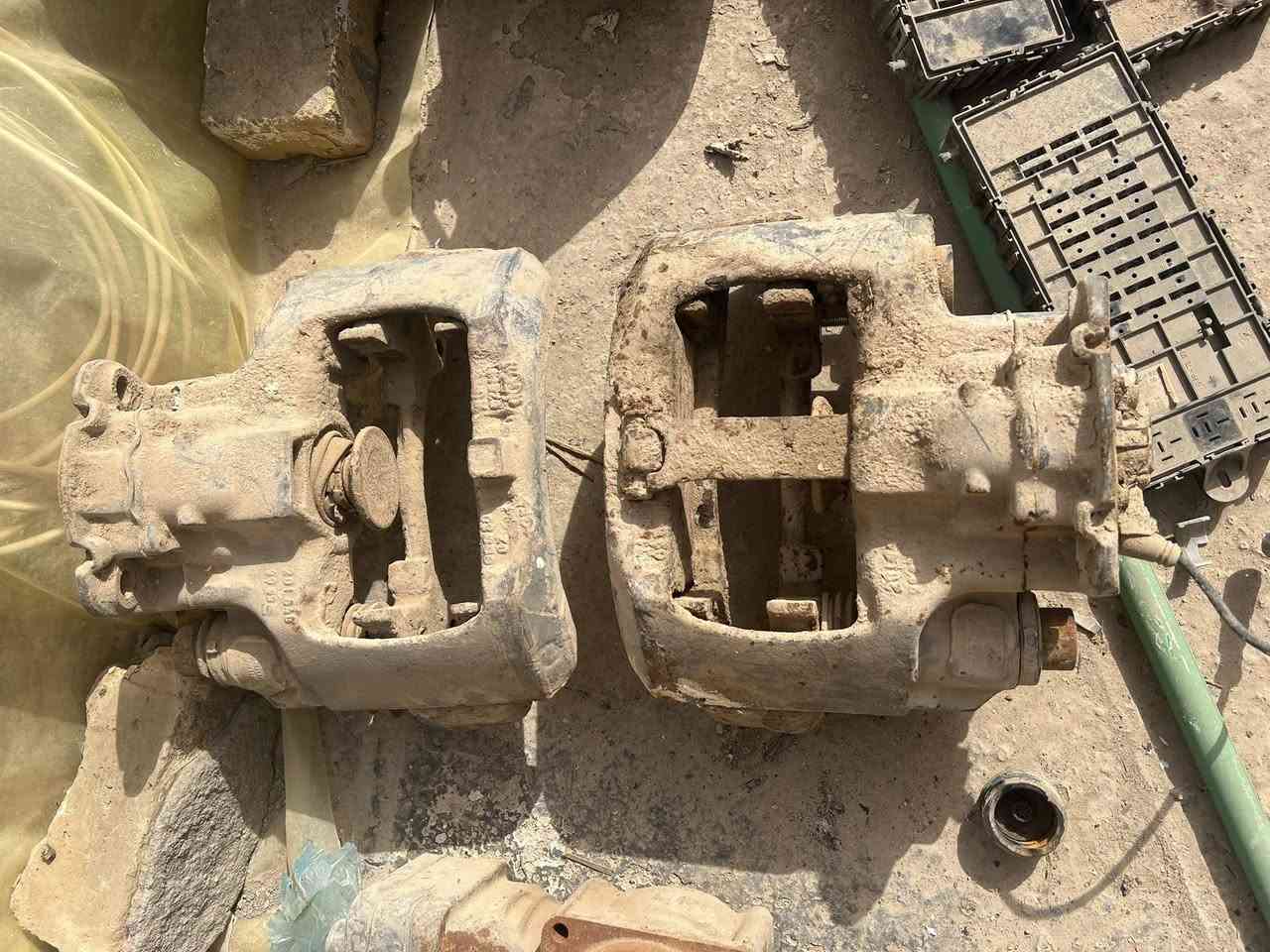 اخوان من رخصة مدير الاكروب
غراض اتيكو للبيع ٦ برغي 
***********
مكان واسط كوت
