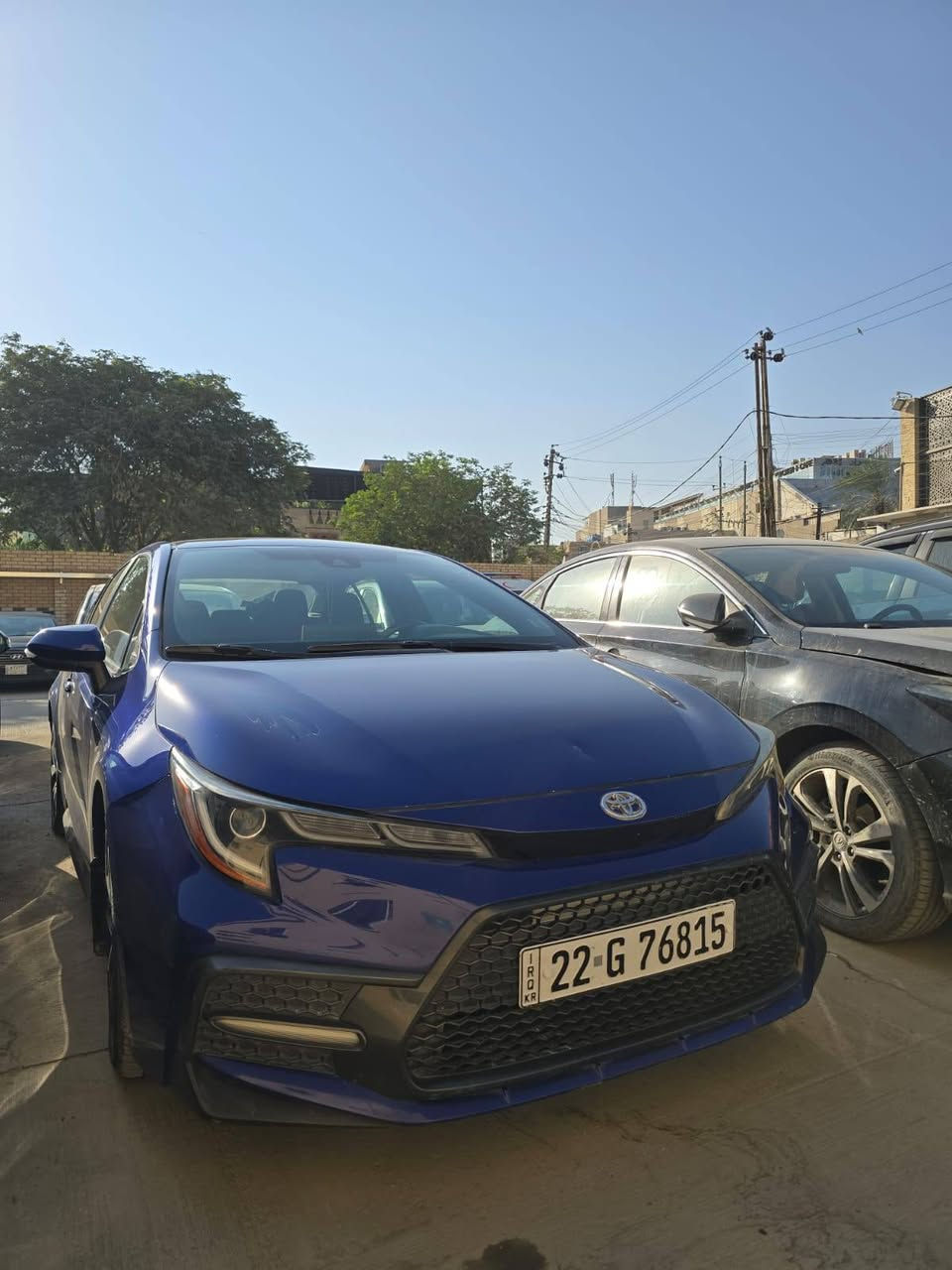 كورلا se يعني فول مواصفات مو عاديه 
موديل 2020 وارد امريكي (بدون صبغ بدون ايرباك) 
رقم اربيل الجديد باسمي تحويل ثاني يوم 

مواصفات :
-محرك 2000
-بصمة 
-تدفئة كشنات 
-شاشه الحجم الكبير
-شفتات سرعه 
-رادارات امامي وجانبي (تحديد مسار) 
-مثبت سرعه
-اوتو هولد 
-هاند بريك (بصمه)
-لايت اوتو
-كشنات مخمل
-3 انظمة قيادة (Sport ,ECO,Normal)
-الكير 10 نمر
- دبل كزوز
-اشاير بالمري

السياره كامله مكمله من كل النواحي بدون اي نقص 

حادث خفيف موجودة الصور بالمنشور مع السونار (بدون صبغ بدون ايرباك بدون دواخل )
 السيارة استخدام شخصي كلة بانزين محسن ودهن اصلي ماشية 56 الف ميل 
 مكان السياره بغداد (الدورة)
السعر 145 ورقة وبيها مجال حك جيه

للاتصال ***********
