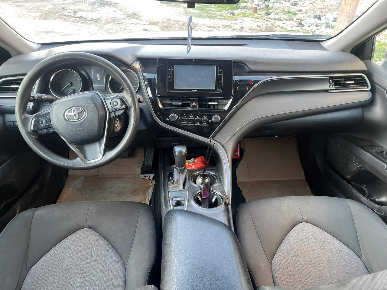 كامري موديل 23 رقم مثنى دولي معوقين وكاله فقط سياره بيه صبغ قماره وجماغات خلفي تكسي  دبي مراوس أو ابيع سياره حلوه وجاهزه مكان بغداد سبع البور وتوصل ع هذا رقم ***********
