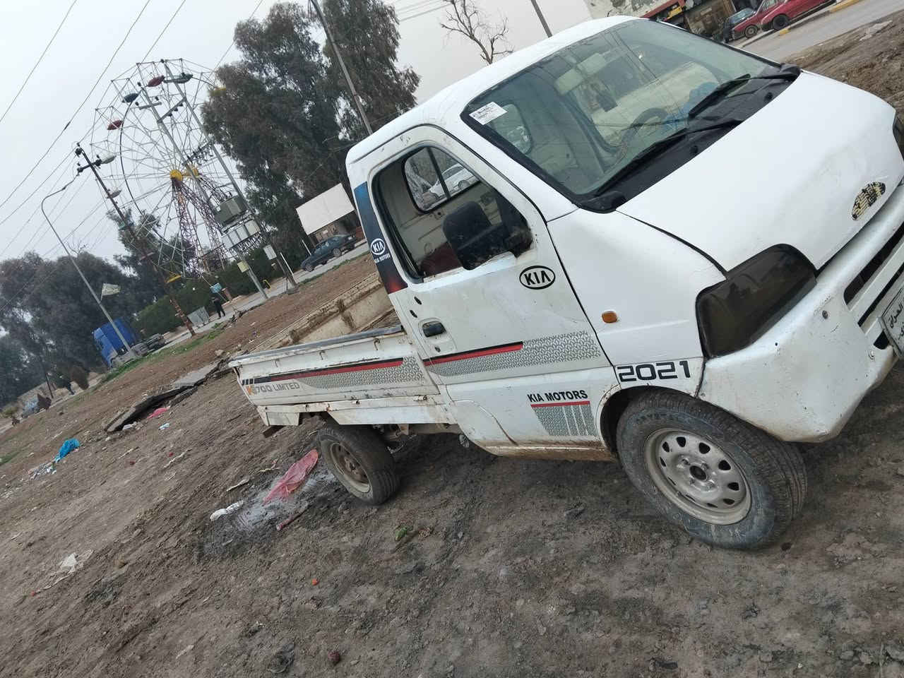 السلام عليكم كيه شانه للبيع موديل 2006 رقم صدامي شرط التحويل كير مكينه اكسن بشرط خيسانات ما بي السعر 13مكان موصل برطله ***********/ ***********
