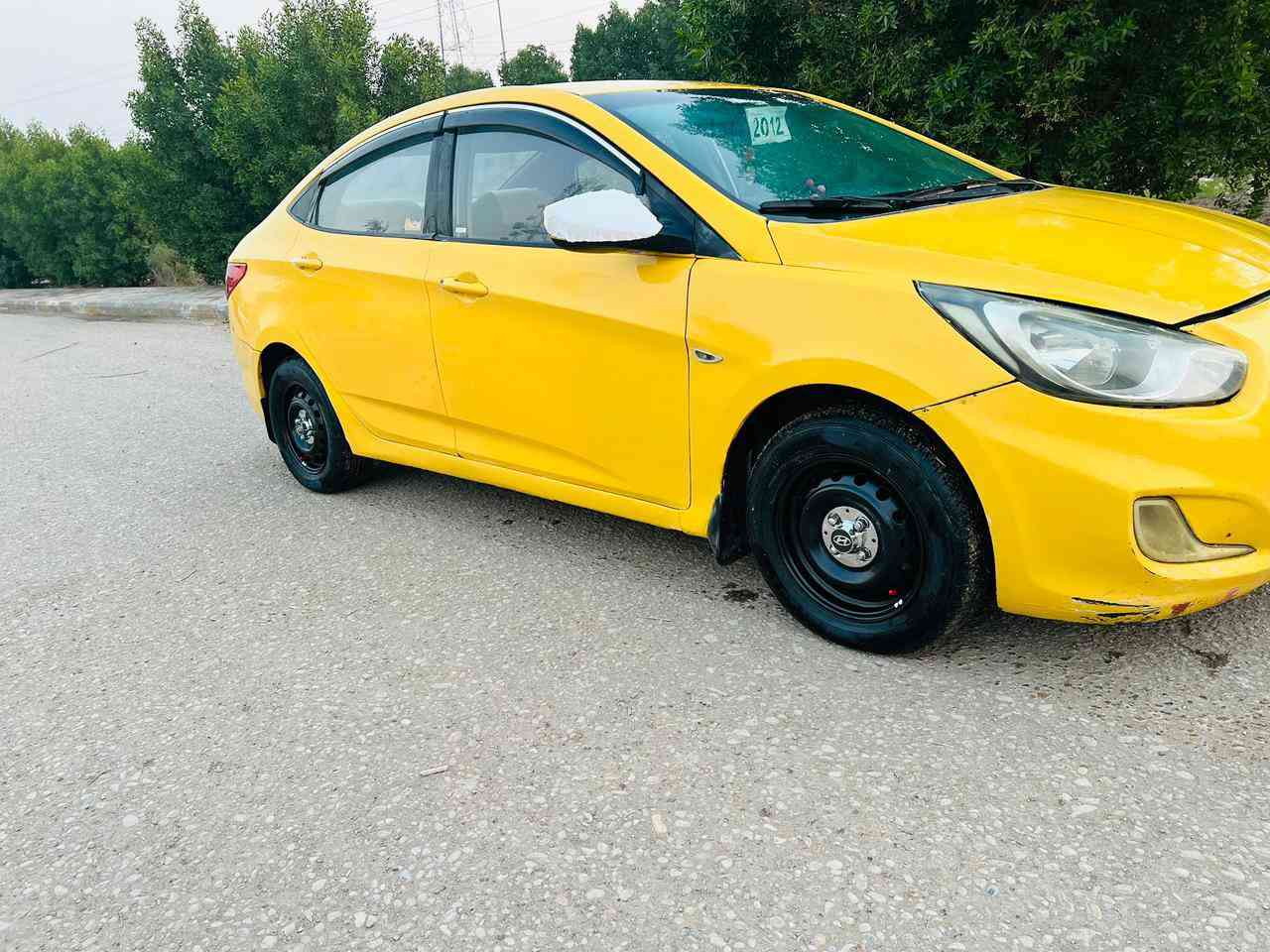 السلام عليكم اكسنت موديل 2012 كفاله عامه ماكينه وكير جدد 1600 حداديه جديده تخم تاير تبريد ثلج كهربائيات كلها شغاله السياره مال جناي سنويه 2028 مصفره هيئه وغرامات مكان السياره ميسان العماره السعر 74 وبيها مجال قليل رقم الهاتف***********
