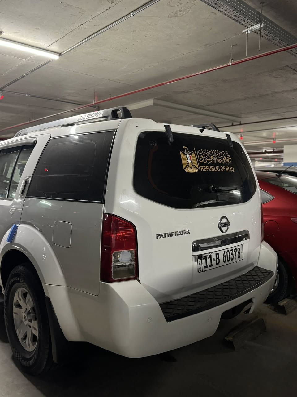 باث فايندر 2008 امريكي 
سيارة خير من الله 
بيها 3 قطع صبغ بدون معجون اثر دحجات وشخوط 
مكينه كير خير من الله 
حدادية 100‎%‎ تحويل ثاني يوم 
95 ورقة مكانها نجف 
***********
