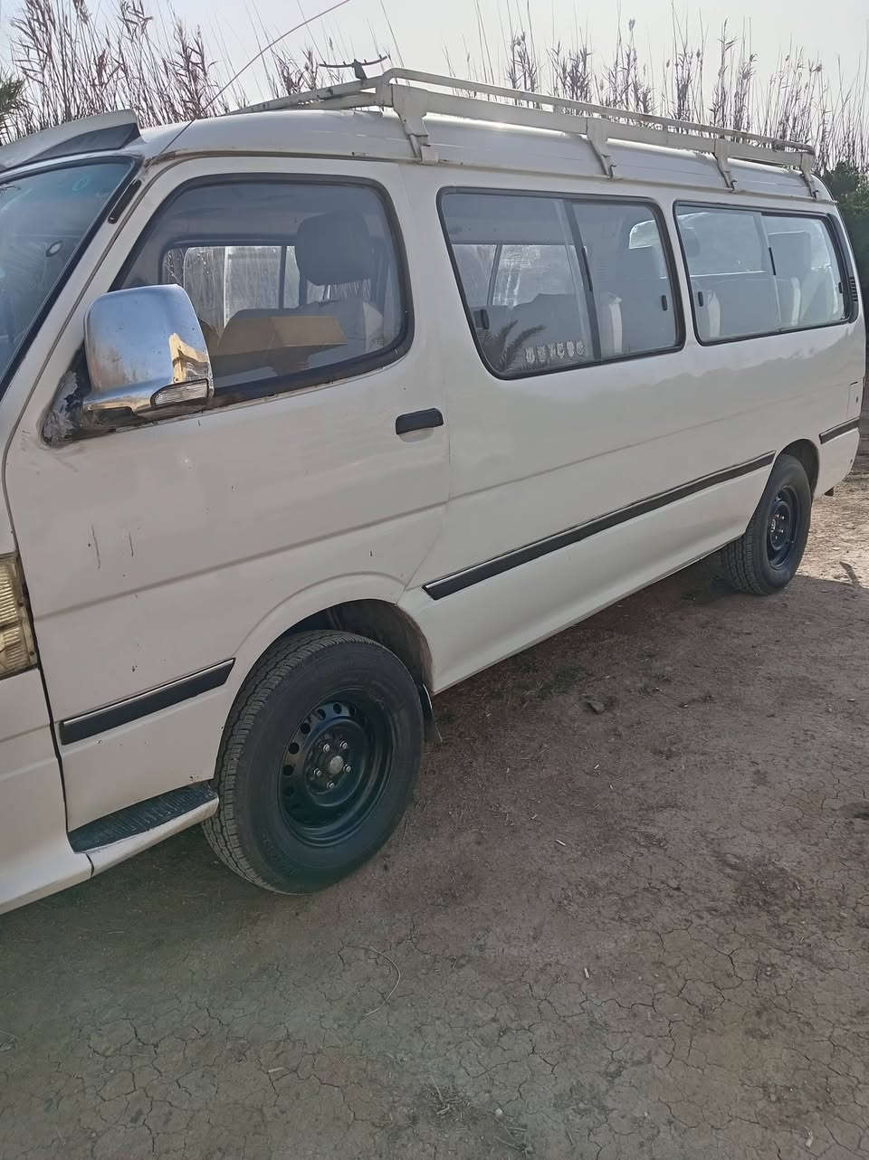 سيارة فتون موديل ٢٠٠٩ رقم بغداد انكليزي داخلة هزة  وسنوية ٢٠٣٠ وصل بحث وخط جديد ومصفرة هية ومرور ربع ماعليهة سيارة باسمي وثاني يوم التحويل كير ومحرك واكسن خير من الله وتخم تاير جديد باور ستيرن جديد دينمة جديدة عنبار كلج جديد سيارة مكفولة من كلشي فقط صبغ حزام جمالية السيارة جاهزة كبل للشارع السعر 54 وبيهة مجال العنوان بغداد اليوسفية للستفسار الانتصال
*********** واتساب
***********
