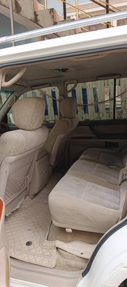 بسم الله الرحمن الرحيم 
ماشاءالله 
مۆنیکا ٢٠٠٦ VXR
مەکینە و گێڕ نەکراوەتەوە
200,000 ڕۆشتووە
زۆر زۆر پاکە نمونەیە 
فول مواسەفات 
مواسەفات لیگزیز
گیر اتوماتیک 
ناو فۆرمیکا 
سلاید 
سەلاجە
مەکینە  ٨ پستۆن مەکینە 4.700
هەموو شت بە شەرت   
 پارچە و نیو بۆیاخە بێ داخلی 
تاقم تایەی لۆک و یابانی ياماهای لە ژێرە 2 ڕۆژه بەستراوە
نرخ ٢٧٠$
بۆ زانیاری زیاتر  پەیوەندی بکە 

*********** السليمانية, العراق
