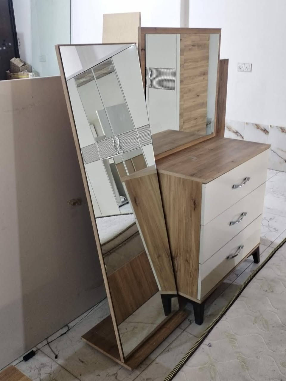 غرفه نوم 6 قطع مستعمله شهر فقط سعرها 475


**إذا كنت صاحب هذا الإعلان وتريد حذفه لأي سبب، رجاءا أرسل رسالة إلى الدعم الفني**