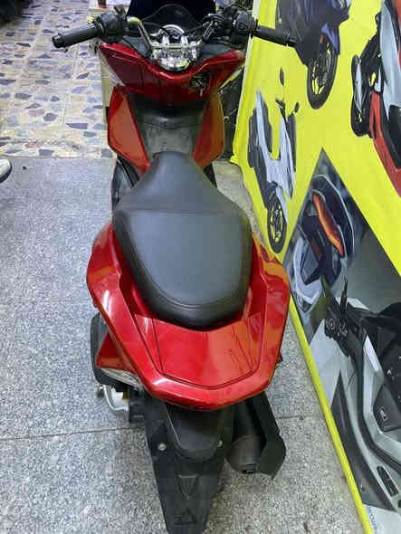 سلام عليكم 
Pcx جيل الثاني 
ياباني مكينه 125 (jf) ✅
كفاله عامه عدا قطعه الاماميه صبغ
مكينه بالكارتون ✅
تدفئه باليدات 👍
حساس ازدحام 👍
حساس استان 👍
شلعه ومعدل مكينه خرسه 
دراجه مال رنبه 
ماشيه 18 الف 
جيب فيتر وتعال افحص 
السعر 13 ونص 
العنوان بغداد العبيدي شارع عشرين 
***********
