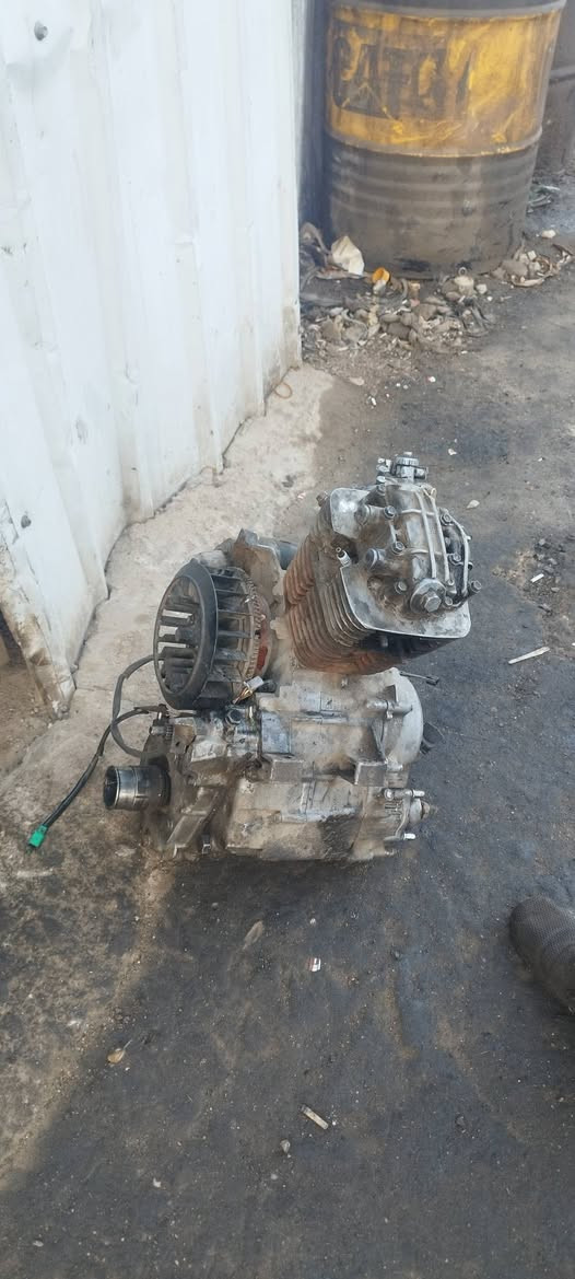 سلام عليكم مكينه تيبي اس تكتك نضيفه بيها خيط تدخين
السعر خاص ***********
