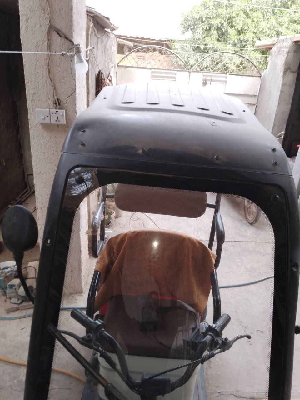 السلام عليكم ورحمة الله وبركاته تكتك شحن للبيع اخت الجديدة بطاريات نص عمرالسعرمليون و100الف بيهة مجال المكان ديالى قرية الحويش رقم للتواصل *********** وتساب موجود
