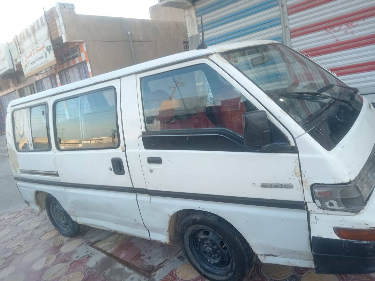 بــــــ 19 ورقه بلاديه

رقم بغداد 4 أرقام
شغاله وكبل للشارع 
كيا 95 
رقم مميز 
اربع  أرقام 
مكينه 3 واي تيوتا 
خمسه كير
صدر نضيف 
كاعيه جلد 
مكفوله تكم ولغود

مكاني بغداد 

***********
