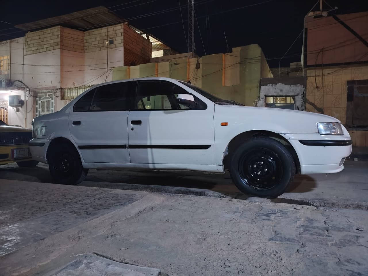 سلام عليكم سمند. للبيع مديل ٢٠١٠
رقم قاديسه راعيه يمي بنجف 
كير مكينه تخم تاير حداديه خير من الله 
***********
