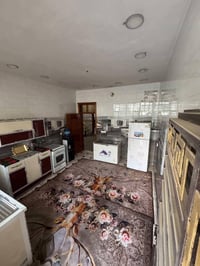 بيت للبيع بناء حديث المساحة 180م  يحتوي غرفتين كما موضح في الفيديو واس...