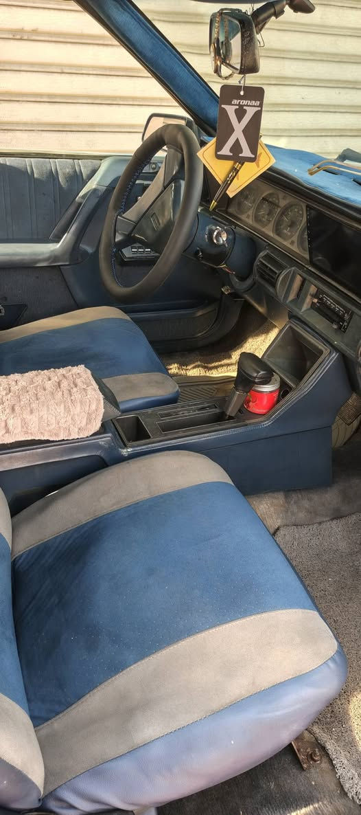 السلام عليكم سياره اولدز موديل 91 بدون ضرر خلاص رش جماليه فقط كير ومحرك شرط كير توماتيك أصلي عنوان موصل حي القاهره شرط تحويل سعر 50بيها مجال مكلف بالنشر الخاص مغلق رقم صاب السياره ***********
