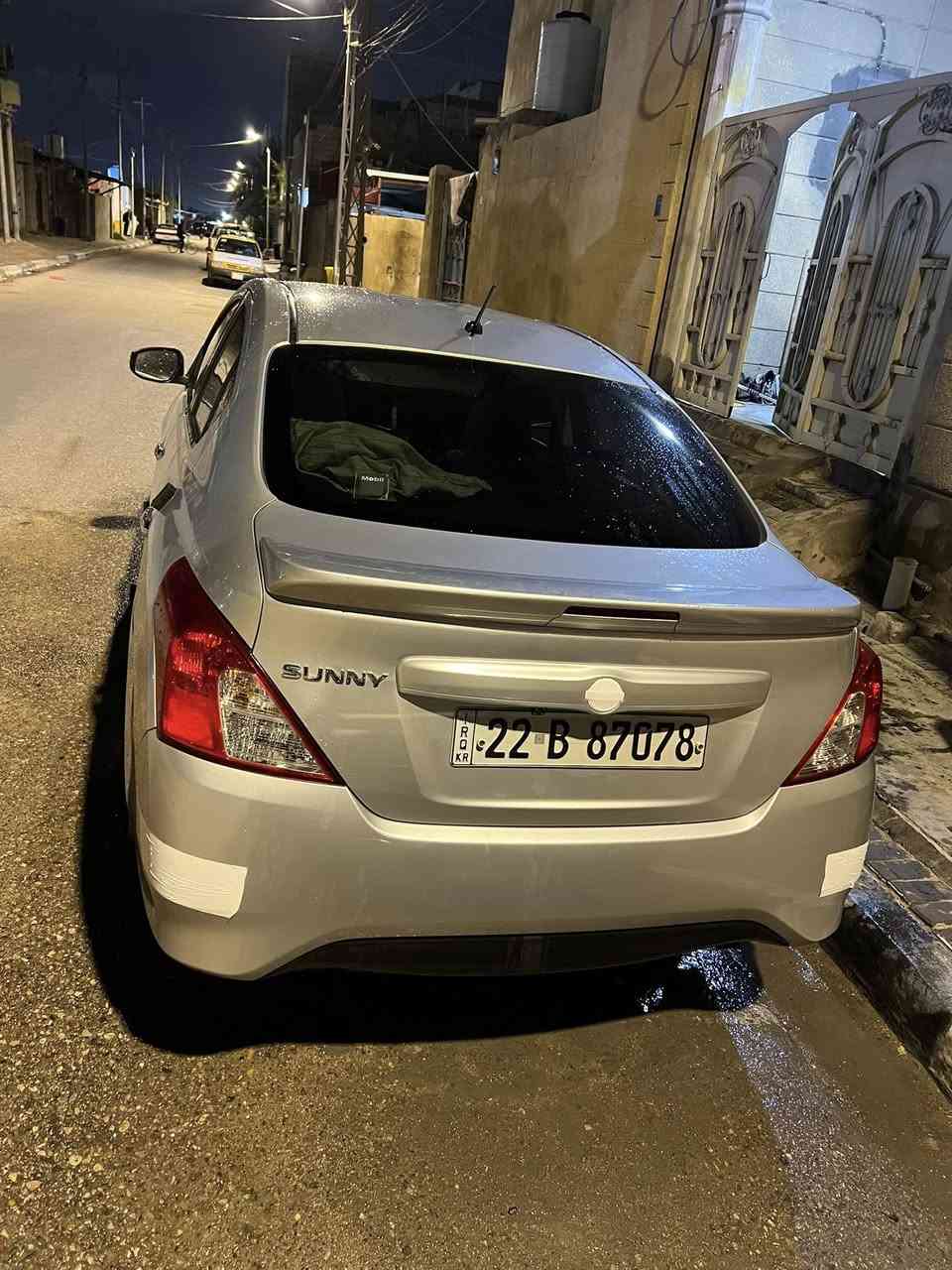 السلام عليكم نيسان سني مصري 2023
كفالة عامة ما عدة خسفة بسيطة موجودة بالصور مدوشمة ارضية وكشنات  ماشية 88 الف كير محرك تبريد كفالة العنوان القبلة حي الجامعة سعر 108 وبيها مجال
***********
