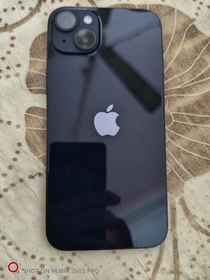 سلام عليكم ايفون 14 بلس ذاكرة 128 بطارية 93 نظافة 100‎%‎ مكفول من كلشي السعر 600 وبي مجال بسيط للتواصل واتساب ***********
