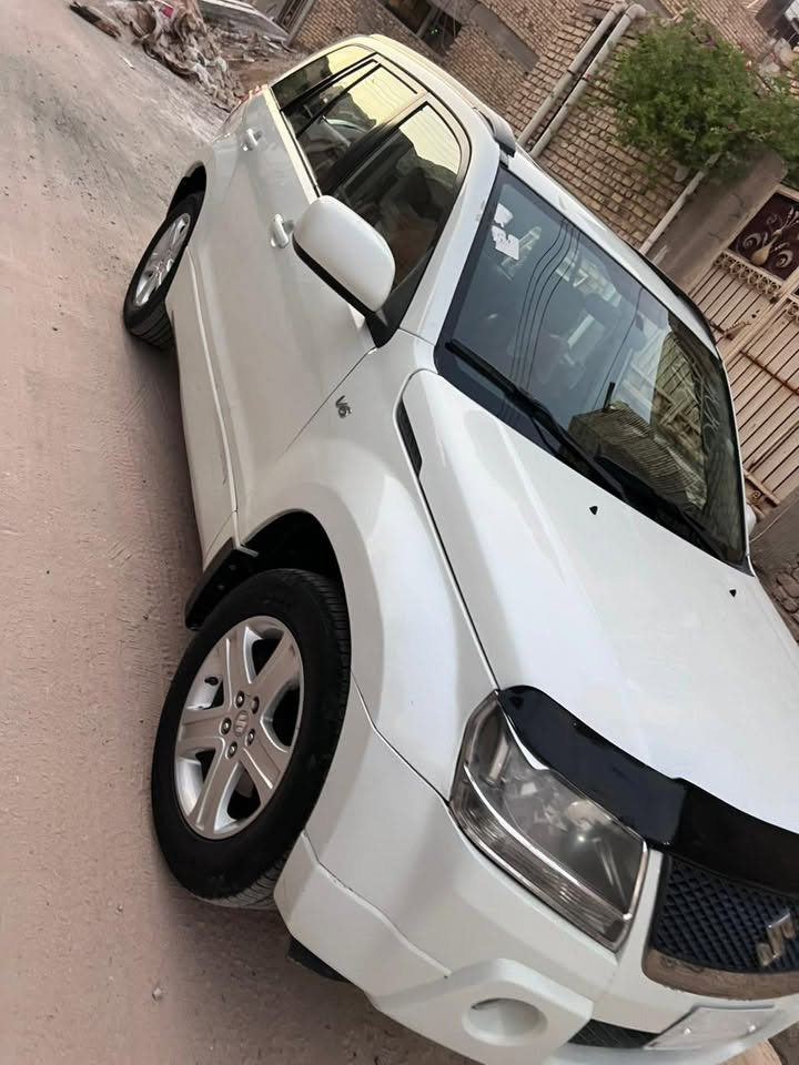 السلام عليكم  للبيع سازوكي فيتارا 2008 رقم بغداد محرك 6  2700 بصمة السعر 78 ورقة كير محرك سليم  
سنوية ل 2028 تحويل مباشر 
المكان ذي قار   
***********
