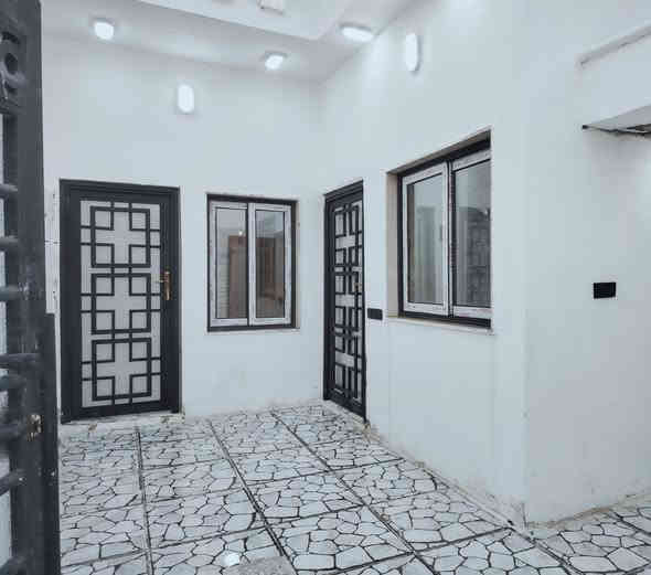 بيتين 100متر للبيع طابو زراعي حي بدر فول خدمات شارع صب مجاري مي كهرباء  بيت جديد صفر ما مسكون سعر البيت الواحد 68 مليون وبي مجال يتكون البيت من مطبخ 2×3
استقبال4×3.50
هول 4×4.60
غرفة نوم 4.20×3.50
حمام 1.70×1.70
منور 1.20×2.20
للاطلاع أكثرتواصل على الوتساب ادزلك مقطع فديو يوضح خريطة البيت وعنوانه كامل
***********
