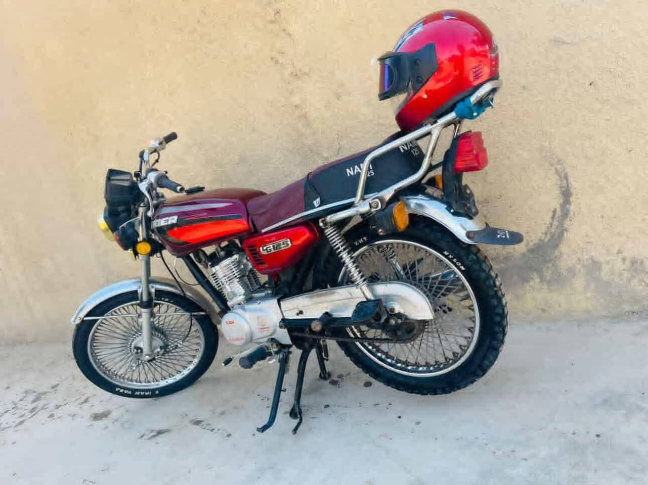 سلام عليكم شباب تايكر 21 اوررق مامفتوووحه على شركه بلاديه  كهربئيات شغاله مكاني بابل الحمزا لغربي *********** سعرها ب 440 وبيها مجال
