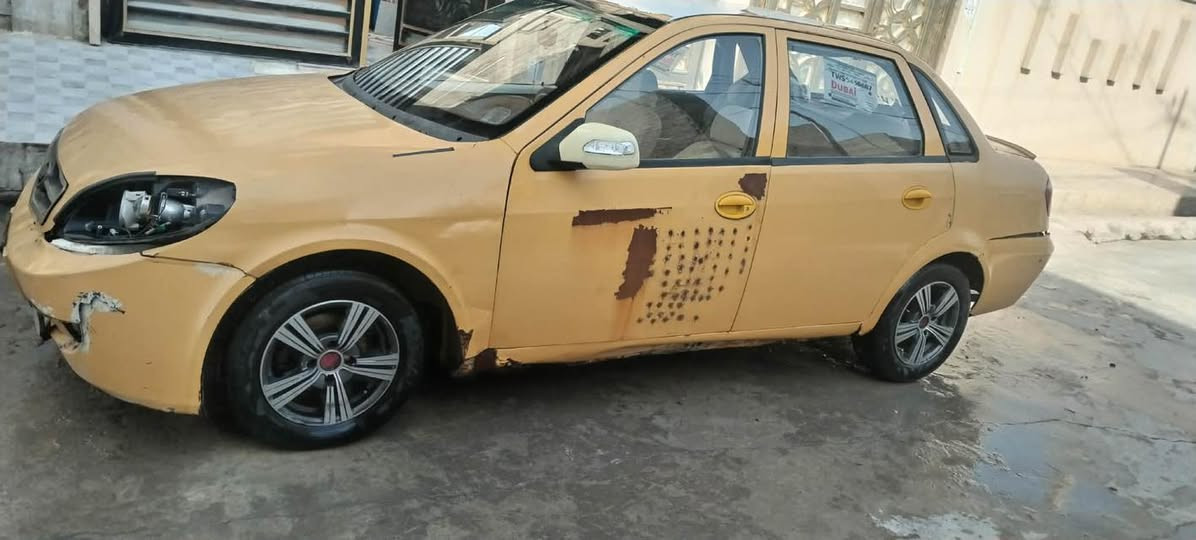 سلام عليكم للبيع
ليفان520 صندوق
2010 مابيها كوبون
مكينه معمر جديد طخم تايرات جديد  
السعر 20 وبيها مجال بسيط  للاستفسار اتصل
 بي واتساب ***********
