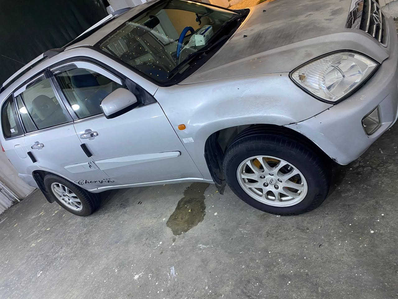 � للبيع شيري تيكو 🔴

▫️ الموديل: 2011
▫️ المحرك: 2000
▫️ الكير: أوتو
▫️ الممشى: 125,000 كم

✔️ مبدل كير فرنسي – كلش ممتاز وسريع
✔️ السيارة كلها شغّالة، ما بيها أي نقص
✔️ كهربائيات كاملة وشغّالة
✔️ شاشة أعطال شغّالة
✔️ مكينة كلش ناعمة وكير بحالة ممتازة
✔️تبريدها كلش ممتاز جداً بارد بالصيف 
✔️ السيارة جاهزة للاستخدام بدون أي صرف مابيها اي نقص 

📍 المكان: بغداد
💰 السعر: ٦٠ وبيها مجال 
واتساب : ***********
اتصال 📞: ***********
