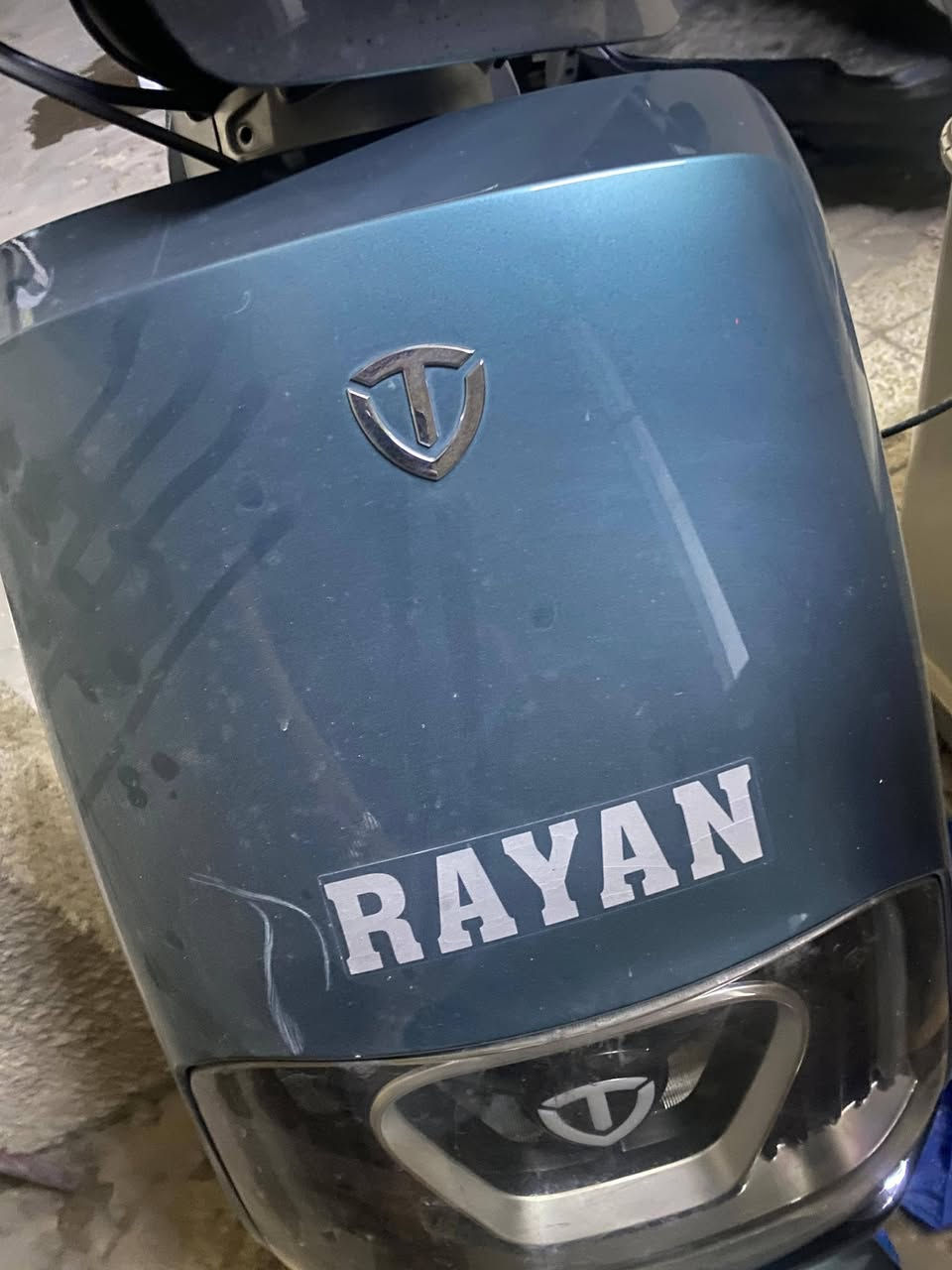 حالة ممتازة وجاهزة للاستخدام
🚲 المواصفات:
 • 🔋 6 بطاريات – 32 أمبير
 • 🔐 بصمة تشغيل + تشغيل عن بُعد
 • 🛑 قاطع دورة
 • 🅿️ نظام بارك
 
 • 🚨 دبل إشارة
 • 🔒 قفل إنذار مانع سرقة
 • ⚙️ 3 سرعات

📏 الأداء:
 • تمشي تقريبًا 50 كم بالشحنة الواحدة
 • السرعة تقرأ 60
 

✅ الدراجة بحالة جيدة جدًا
📍 العنوان: بغداد
💰 السعر: 500 ألف 
***********
