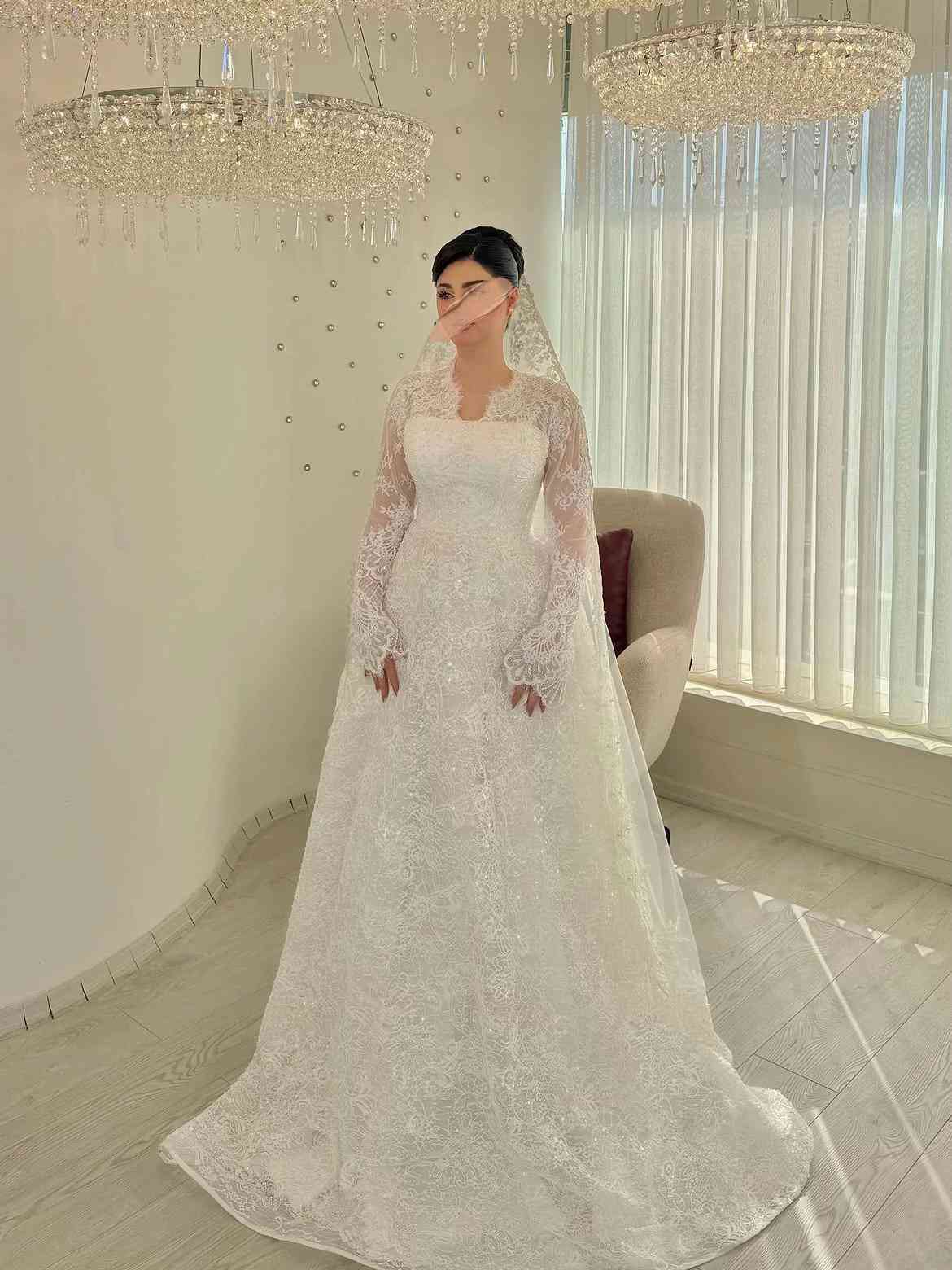 دار إيلا لتاأجير بدلات الزفاف والمهر والحنه 🤎👰 عنونا بغداد م آلصدر الكياره قطاع 69استفسار اكثر واتساب *********** #خطوبة_زواج🤵💍👰 #أضيفي_لجمالك_لمسه_فن_معنا💫✨ #بدلات_عرس 

