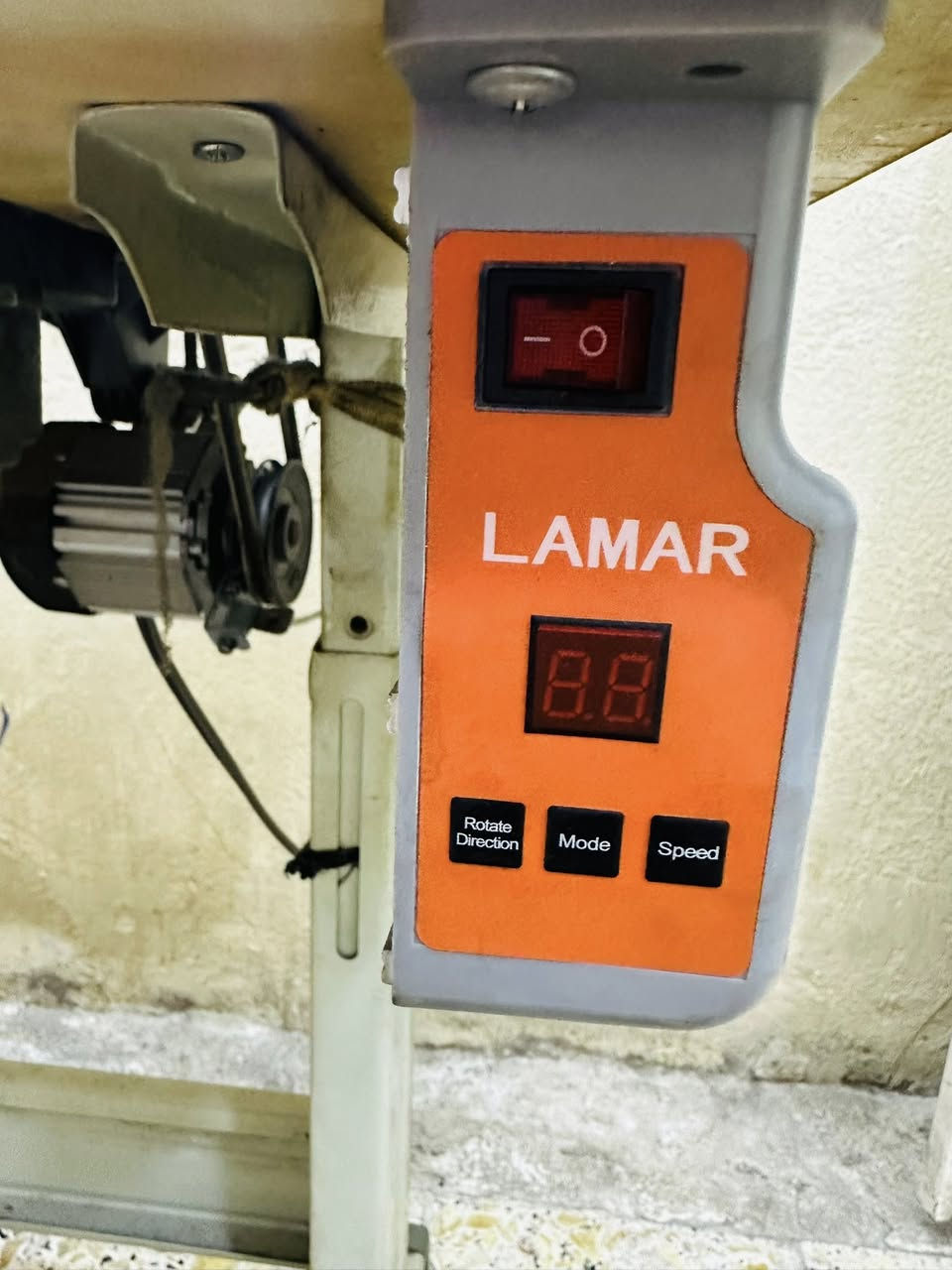 مكينة خياطة جاكيت نظيفة جداً
ماطور جديد تحكم كامل 
السعر 250 الف بيها مجال بسيط 
مكاني بغداد مدينة الصدر


**إذا كنت صاحب هذا الإعلان وتريد حذفه لأي سبب، رجاءا أرسل رسالة إلى الدعم الفني**