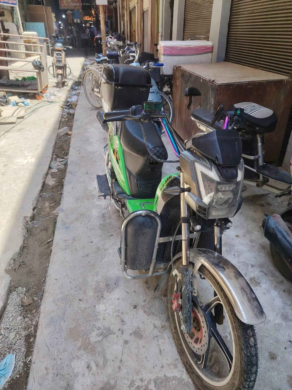 دارجة كوري ام آر
6بطاريات نضيفة كلش استخدام شهر واحد
بصمة
٢ سويج
عنواني ديالى بعقوبه التحرير
***********
