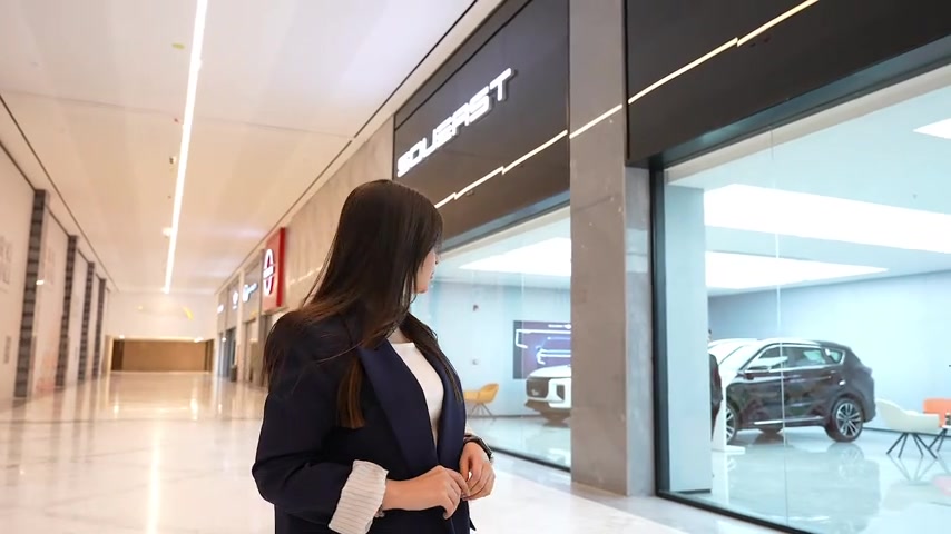⁨	⁨	⁨	⁨	⁨	⁨	 سوئيست الآن في عراق مول، بداية جديدة تعكس هوية العلامة ورؤيتها الحديثة في عالم السيارات. ندعوكم لزيارة الفرع والتعرّف على أحدث طرازات سوئيست ضمن تجربة تجمع بين التصميم، التكنولوجيا، والراحة في موقع واحد. الموقع: عراق مول – الطابق الأول L1 أوقات الدوام: يومياً من الساعة 10 صباحاً حتى 11 مساءً ويوم الجمعة من الساعة 3 مساءً حتى 10 مساءً بانتظاركم!⁩⁩⁩⁩⁩⁩ #soueaststar #سوئيست #اكسبلورexplore #العراق🇮🇶 


**إذا كنت صاحب هذا الإعلان وتريد حذفه لأي سبب، رجاءا أرسل رسالة إلى الدعم الفني**