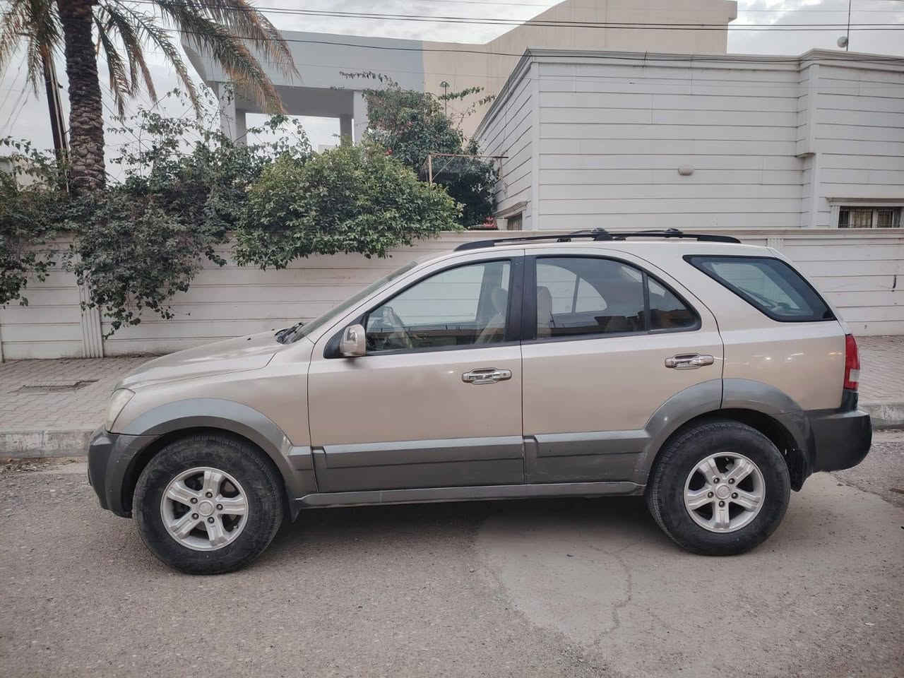 سورنتو للبيع اومراوس حسب القناعه 2006سنويه جديده ودفتر بانزين بيه بسمنه گير محرك بلشرط سته سلندر  للمعلومات الاتصال ***********
