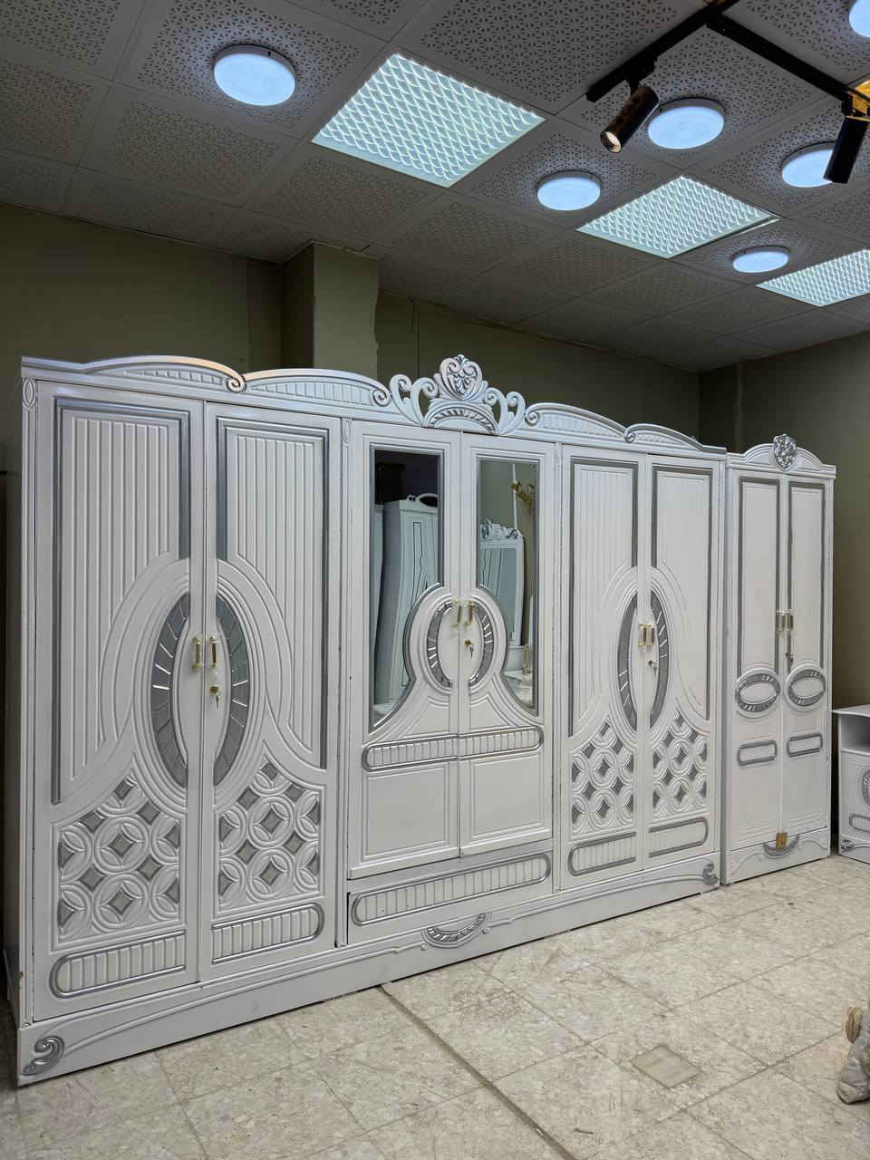 حصرياً الموديل الجديد   

السعر مليون دينار فقط 😍

غرفه نجاره قتصاديه 🛌

متكونه من 9 قطع مميزه 

الكنتور ارتفاع 240 طول 320 

مع الزاويه مجموع الطول 4 امتار 

السمك الخارجي للغرفه 5 ملم انديف

والسمك الداخلي 3 ملم معاكس ابيض

سعر الشازلون الخزان 75 الف 

سعر الشازلون المقعد 50 الف 
توصيل لجميع المحافظات العراق 🇮🇶


**إذا كنت صاحب هذا الإعلان وتريد حذفه لأي سبب، رجاءا أرسل رسالة إلى الدعم الفني**