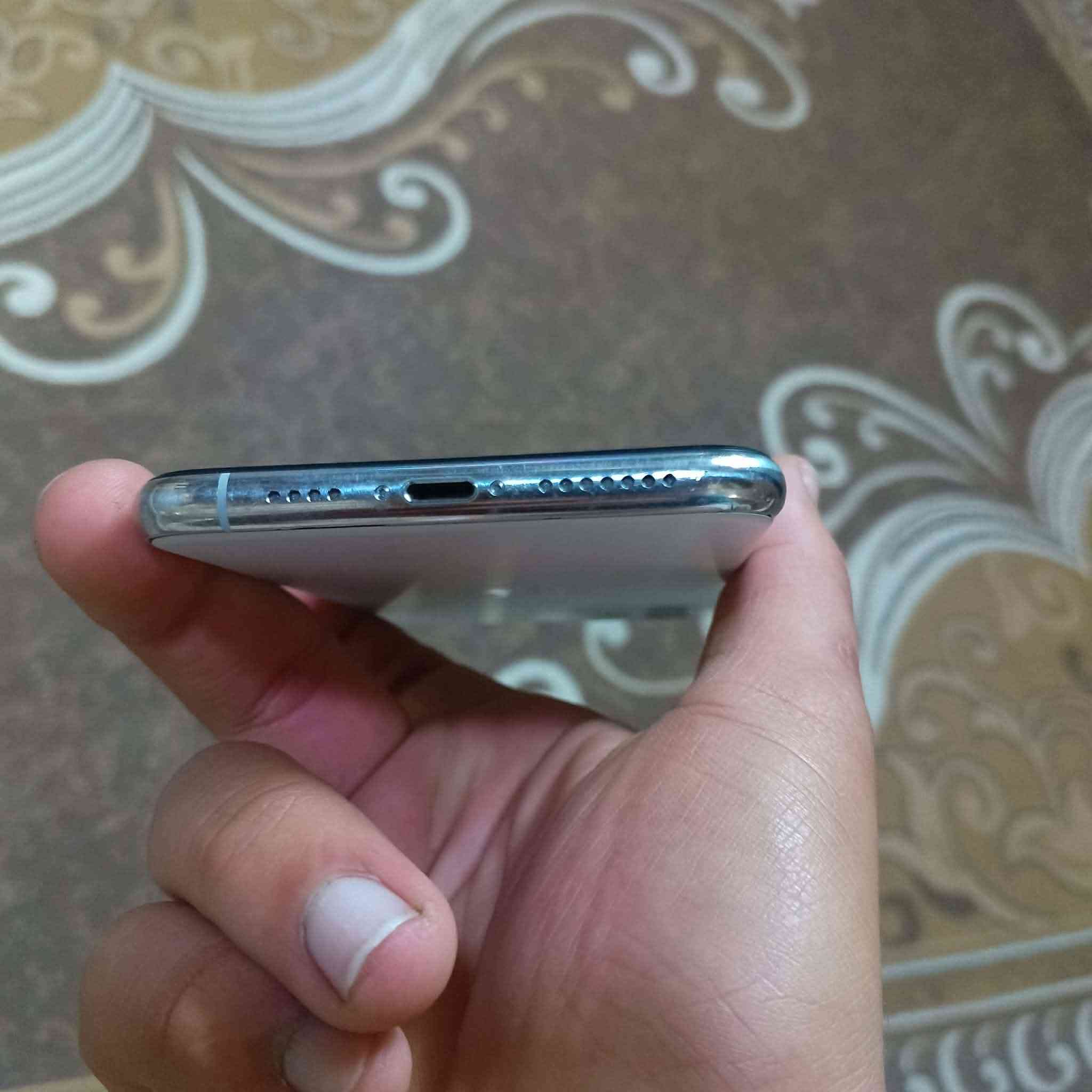 السلام عليكم 
ايفوان 11بروماكس
ذاكره 64 دبل سيم
كلو شغال 
مبدل شاشه وبطاريه شرط الصليت شرطط 
فيس إيدي وكف 
الكمراه يردله مطايس  
والماميه يردله تنضف شغالت دمعه الكمرات شرط دمعه
السعر 220وبس مجال 
أو مرواس فقط ايفوان 
خاص


**إذا كنت صاحب هذا الإعلان وتريد حذفه لأي سبب، رجاءا أرسل رسالة إلى الدعم الفني**