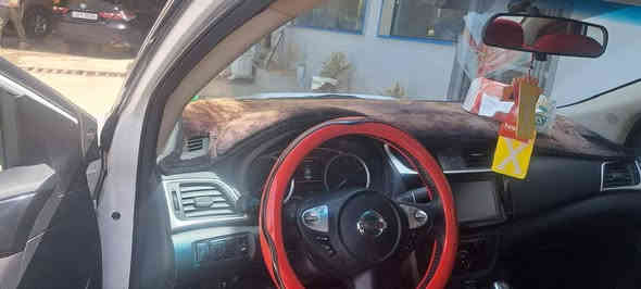 للبيع سنترا 2019
رقم دهوك سنويه هزه كلو جديد 
حادثه بس بونيد بدون دواخل
 مواصفات SV بصمة 
 محرك كير كلو شرط ماشيه 76 ميل 
السعر 115 اتصل على ***********
مكان الشرقاط سديره وسطئ
