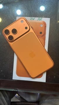 آيفون ١٧ برو ماكس • ٢٥٦ • بطارية ١٠٠٪