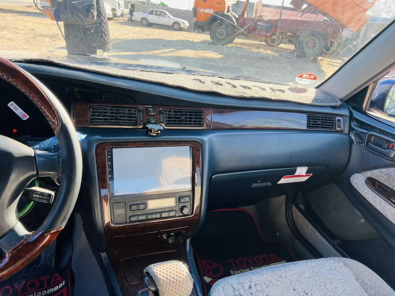 راس ثور تكم فول ومكفول وين اليدور نضيف 5دكم شاصي 55 دشبول ايسر بلاد منضومه زنون شاشه كبيره تخم تاير جديد تبريد ثلج كير 8خطوط محرك 3000 ففيتي رقم نجف انكليزي باسمي تحويل مباشر فوال ومكفوول 
مكان ناصريه 
رقم ‭0785 814 5654‬
