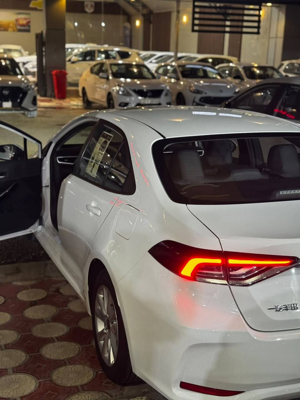 مرحباااا للجميع ✋
سيارة كورلا خليجي 🫰
رقمها بغداد 
ماشية 5000 فقط 
بعدها بوضع الزيرووووو
مكفولة كفالة عامة 
سيارة جديدة كولش 👍
للاستفسار مراسلة الحساب 
أو الاتصال على الرقم 👇
***********
متوفر واتساب 
❤❤
