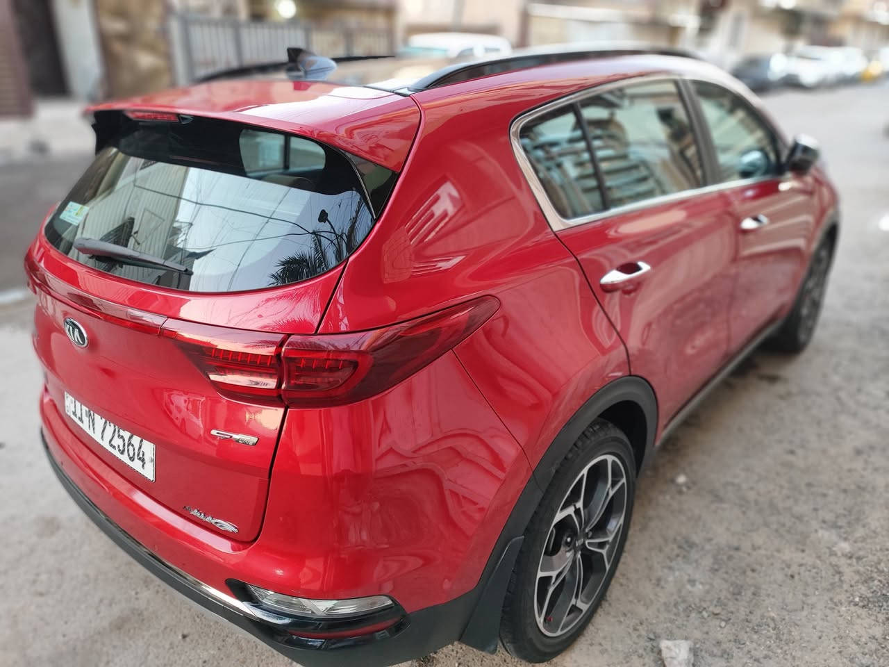 السلام عليكم
من رخصة الادمن المحترم 
سبورتج 20 خليجي جيتي لاين 
بغداد باسمي فول مواصفات 
ماشية 85
السعر 208 وبي مجال
اي استفسار ***********
بي واتساب
