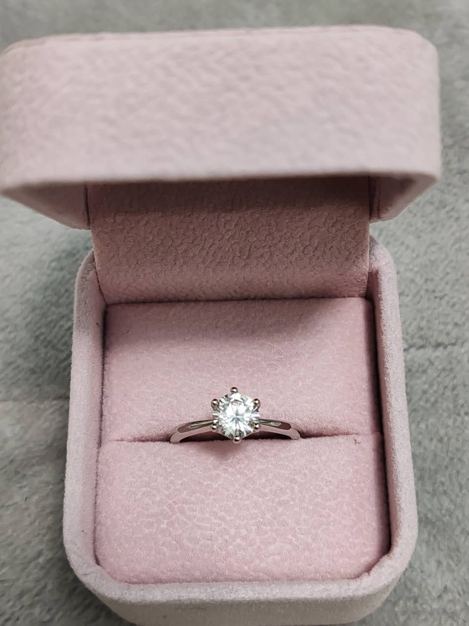 فضه مختوم ب ١٠


**إذا كنت صاحب هذا الإعلان وتريد حذفه لأي سبب، رجاءا أرسل رسالة إلى الدعم الفني**