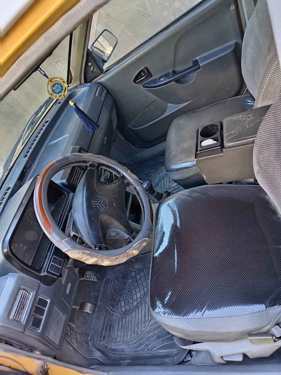 للبيع
موديل 11 كشر نضيف كير مكفول مكينه تبخر
هيه وغرمات مصفره  مكان السياره بابل السعر 22 وبيها مجال للطيبين 
***********
